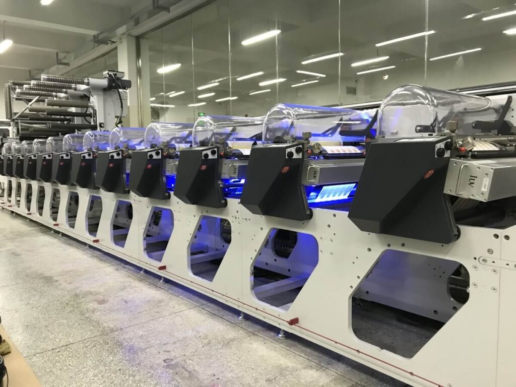 OMET-Flexo-Printing-Machine-with-IUV