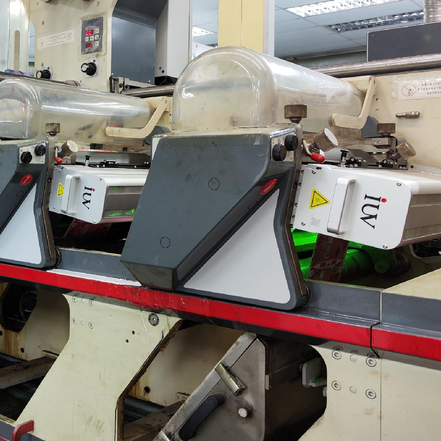 LED Curing Systems and Print Durability on Synthetic Materials