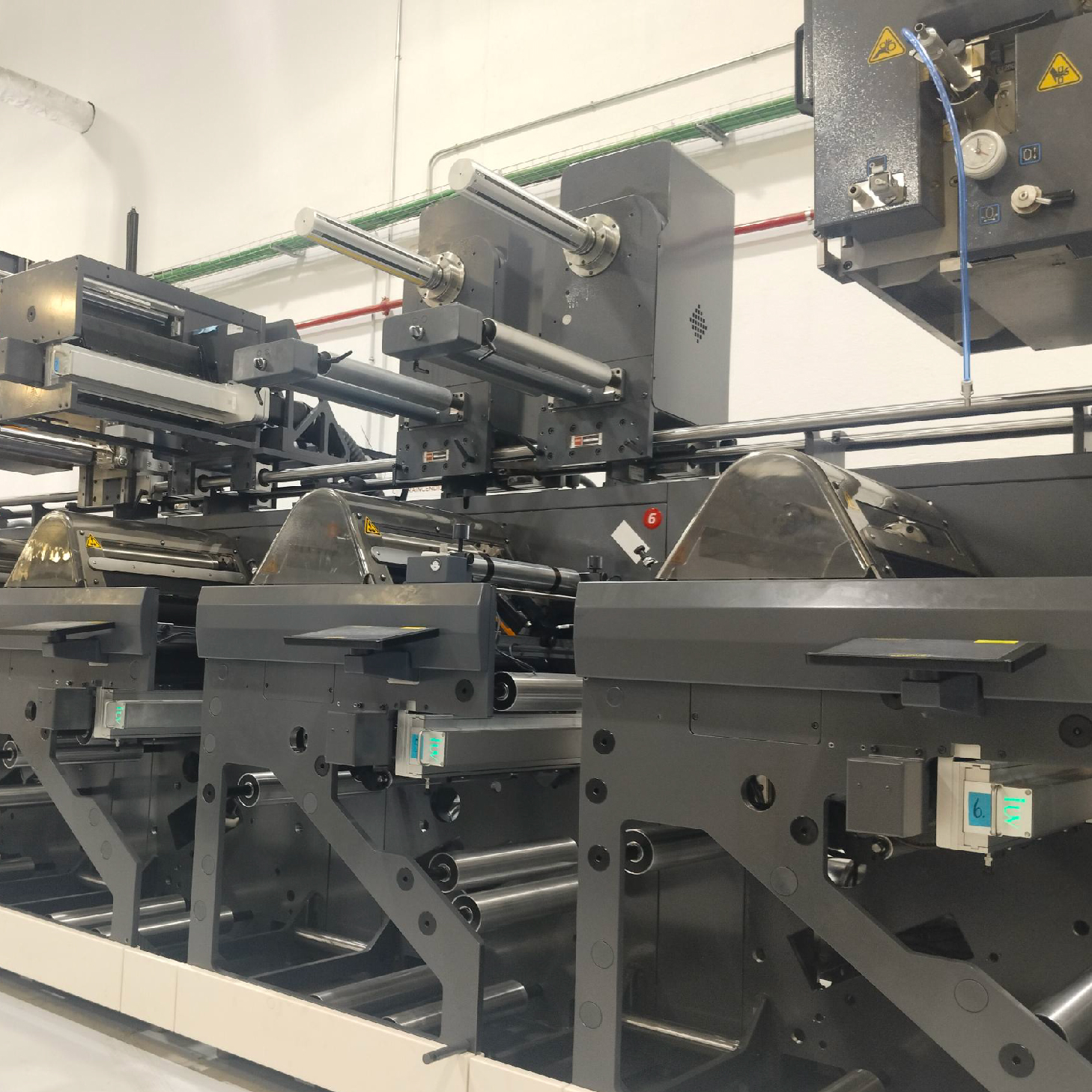 Ink Adhesion Improvements with Modern Narrow-Web LED Flexo Solutions Ink Adhesion Improvements with Modern Narrow-Web LED Flexo Solutions